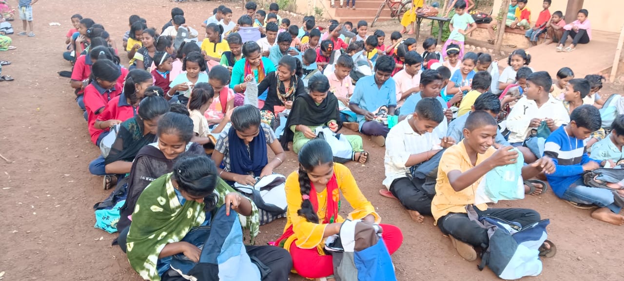 /media/anthyodaya/School Kits distribution at Hipparagi Village on 28-12-2023.jpg